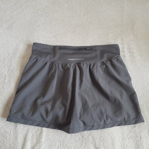 Under Armour Women's Size Medium Heat Geat Dark Gray Athletic Sporty Skort - Picture 9 of 13